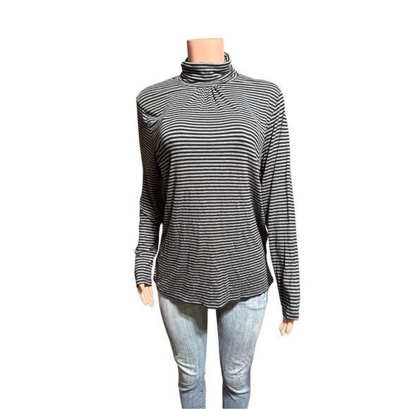 Fashion long sleeve turtle neck stripes ruched solid casual lightweight tee shir - Picture 1 of 6